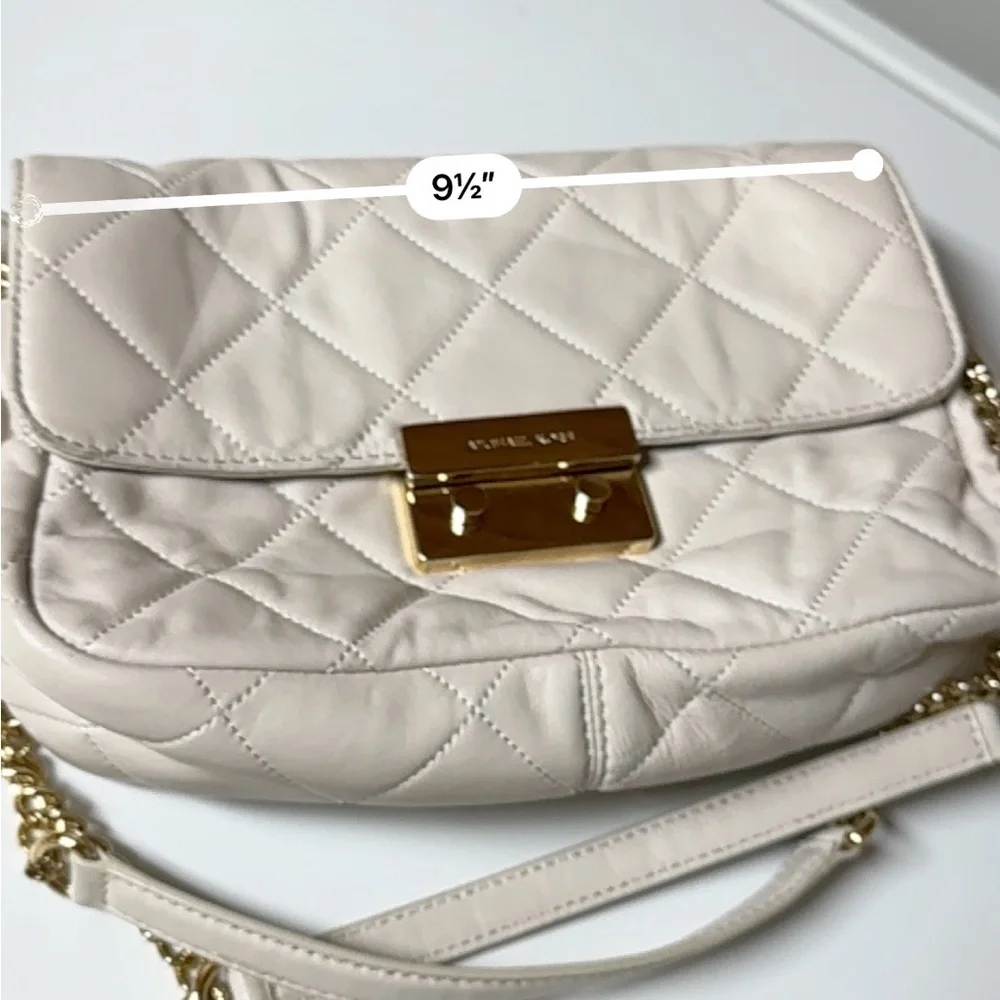 Michael Kors Small Quilted Leather Shoulder Bag - Off-White channel vibe - Picture 15 of 17